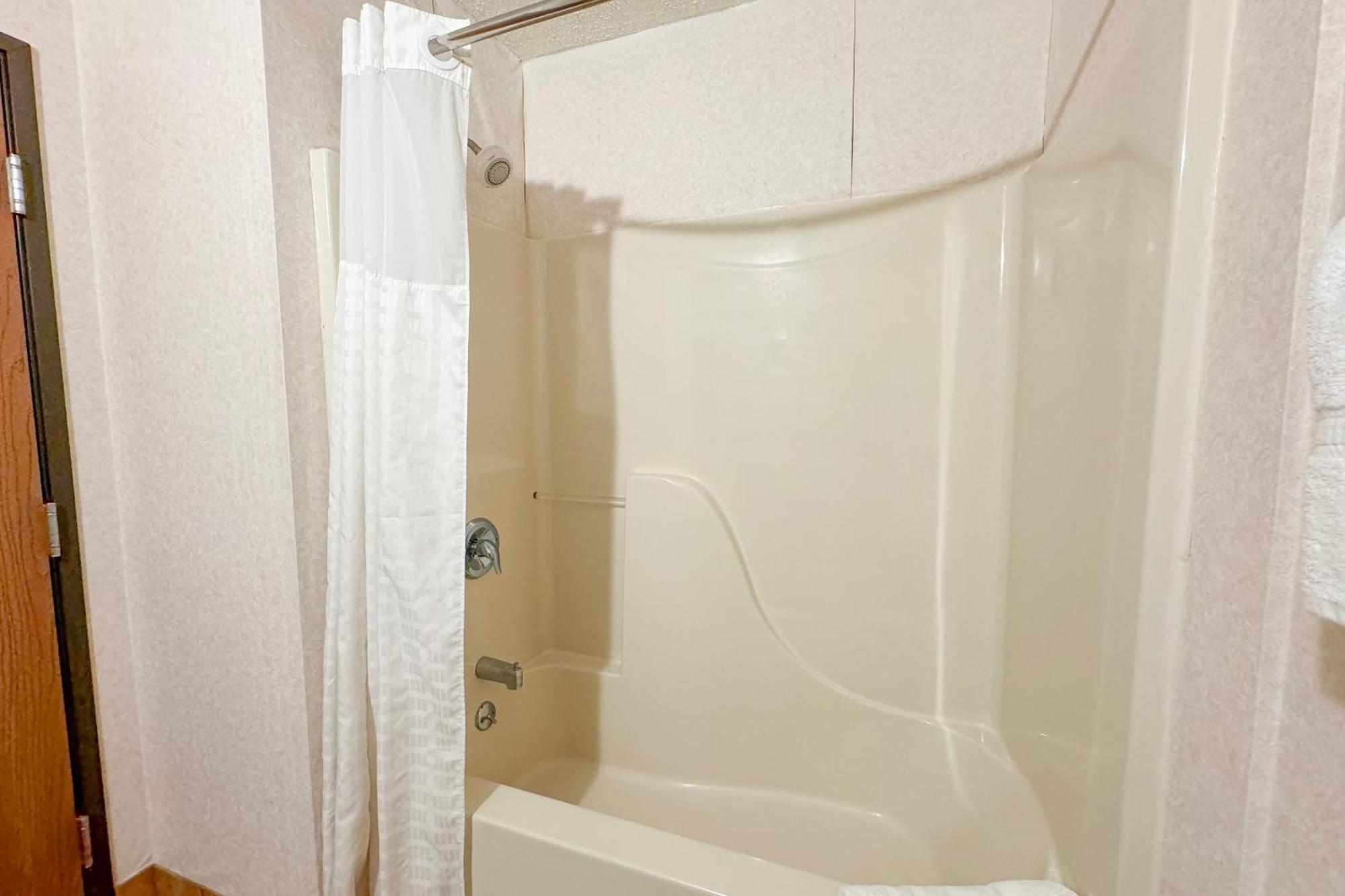 Fairbridge Inn & Suites Batavia-Darien Amusement Park Luaran gambar