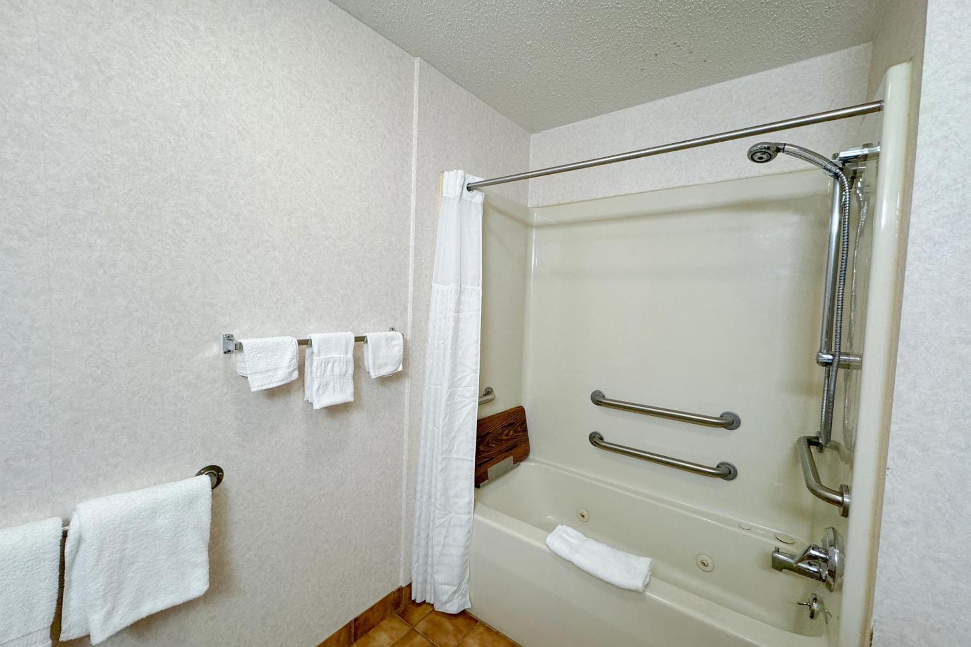 Fairbridge Inn & Suites Batavia-Darien Amusement Park Luaran gambar